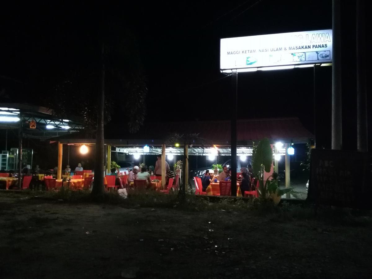 Homestay Jertih Besut Terengganu エクステリア 写真