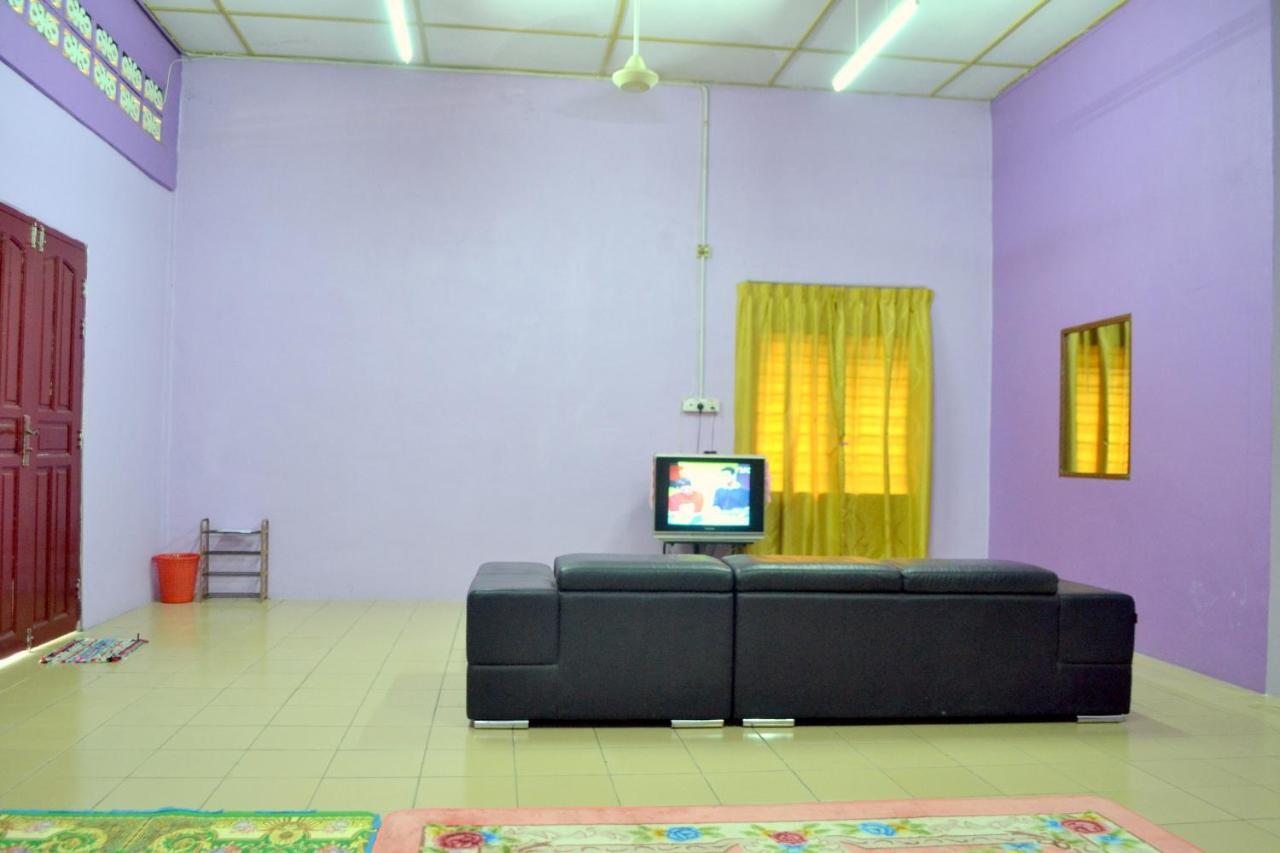 Homestay Jertih Besut Terengganu エクステリア 写真