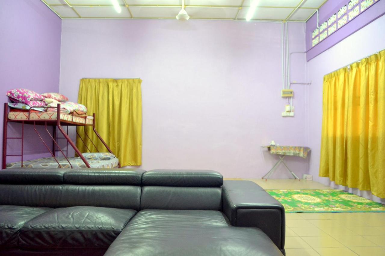 Homestay Jertih Besut Terengganu エクステリア 写真