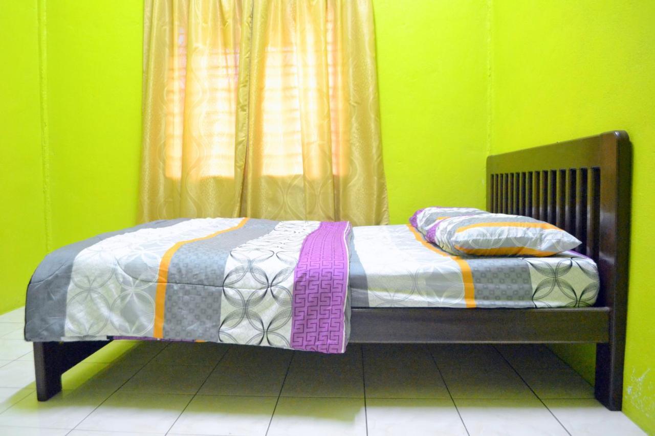 Homestay Jertih Besut Terengganu エクステリア 写真