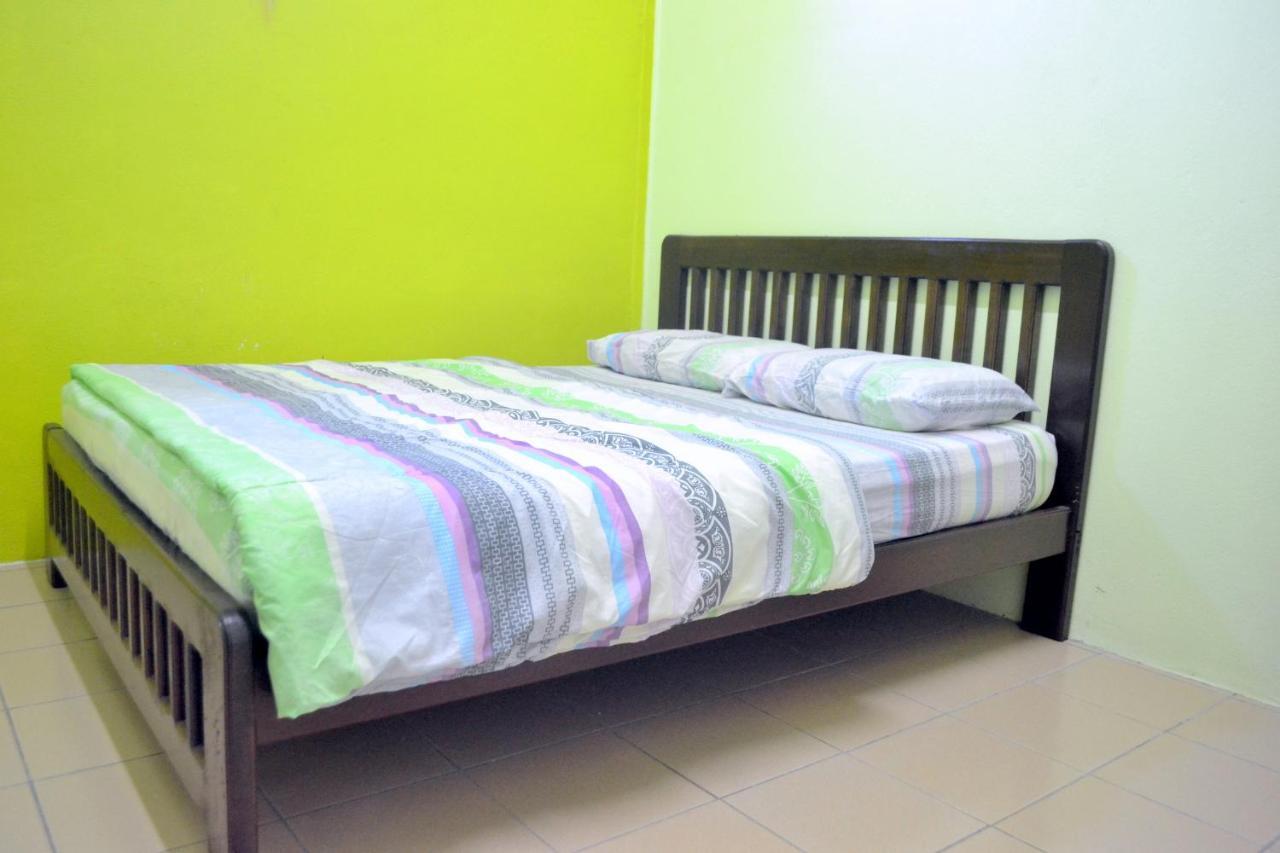 Homestay Jertih Besut Terengganu エクステリア 写真