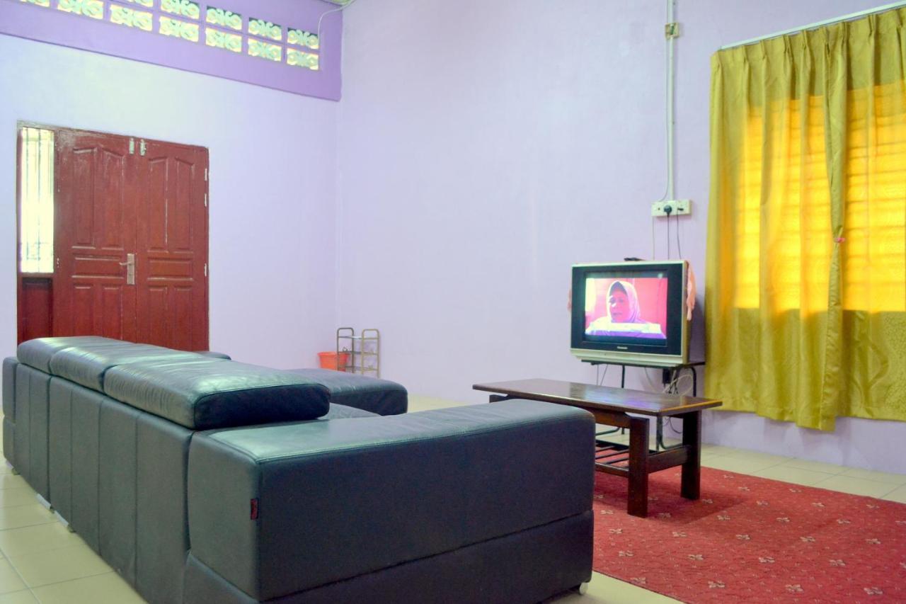 Homestay Jertih Besut Terengganu エクステリア 写真