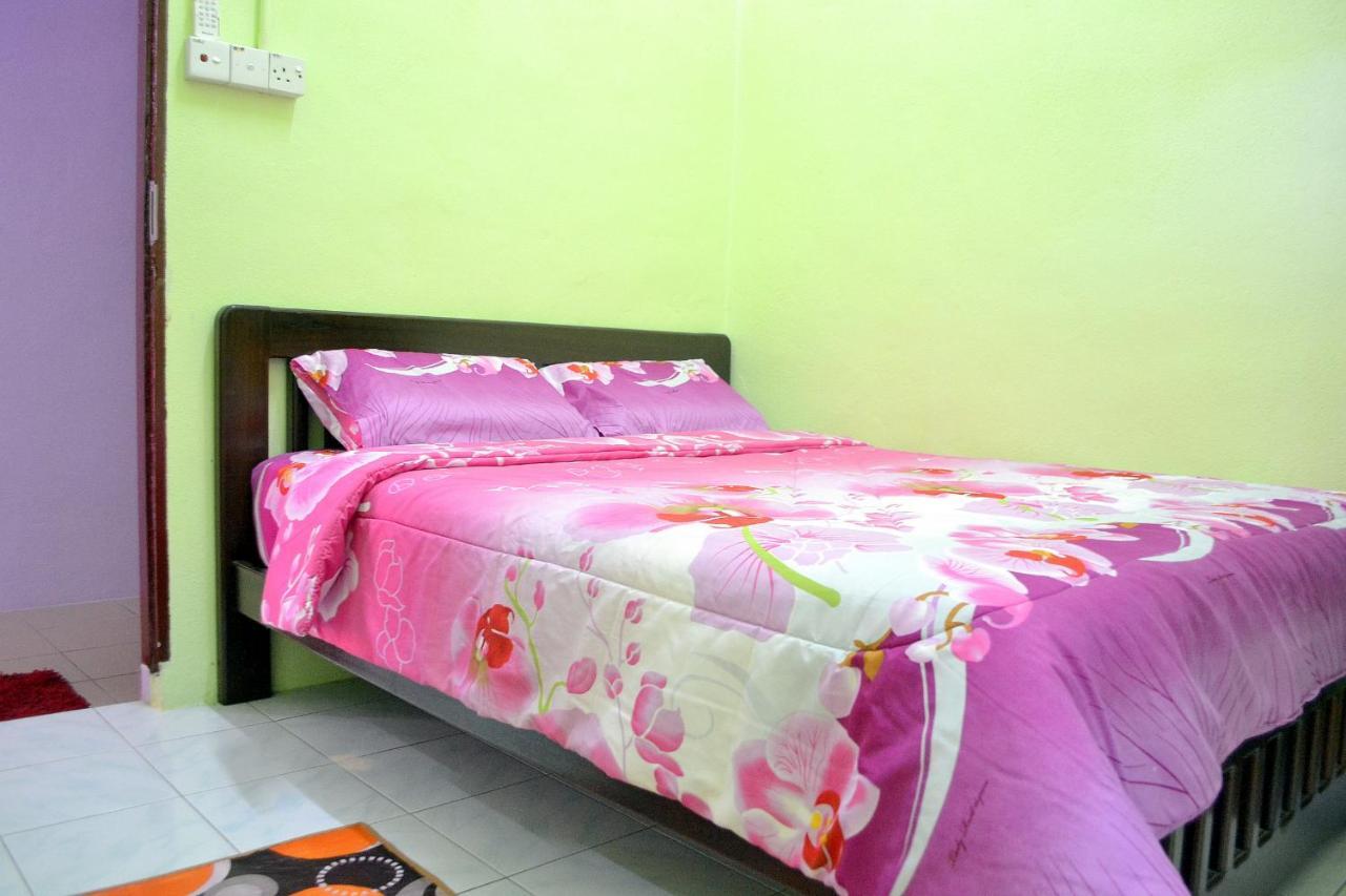 Homestay Jertih Besut Terengganu エクステリア 写真